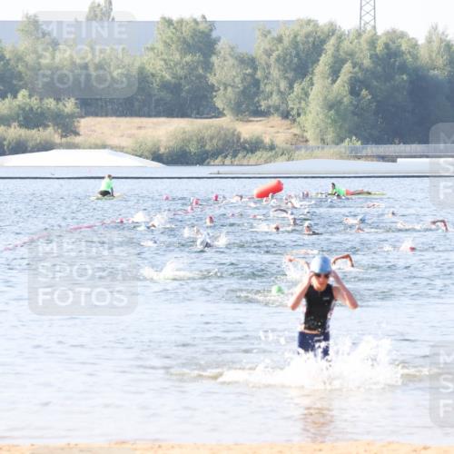 01.09.2024 - 17. Tribühne Triathlon Luisa Fischer http://msf.ph/oto/6921870 01.09.2024 09:28:37 Schwimmen 72, 117 meine-sportfotos.de