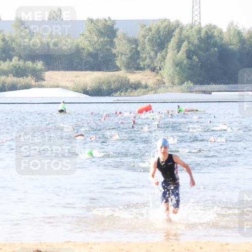 01.09.2024 - 17. Tribühne Triathlon Luisa Fischer http://msf.ph/oto/6921878 01.09.2024 09:28:38 Schwimmen 72, 117 meine-sportfotos.de