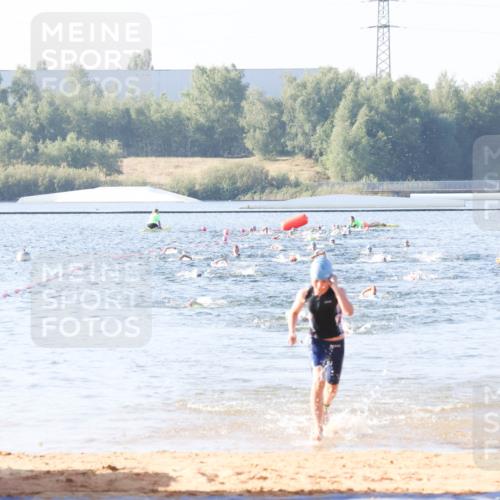 01.09.2024 - 17. Tribühne Triathlon Luisa Fischer http://msf.ph/oto/6921881 01.09.2024 09:28:38 Schwimmen 72, 117 meine-sportfotos.de