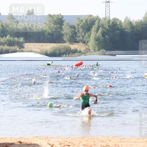 01.09.2024 - 17. Tribühne Triathlon Luisa Fischer http://msf.ph/oto/6921921 01.09.2024 09:28:49 Schwimmen 57, 72 meine-sportfotos.de