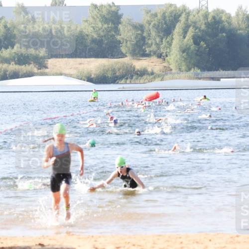 01.09.2024 - 17. Tribühne Triathlon Luisa Fischer http://msf.ph/oto/6921981 01.09.2024 09:29:00 Schwimmen 57, 111, 134 meine-sportfotos.de