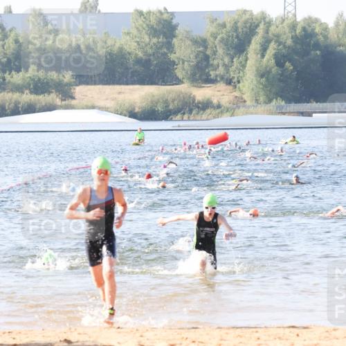 01.09.2024 - 17. Tribühne Triathlon Luisa Fischer http://msf.ph/oto/6921985 01.09.2024 09:29:01 Schwimmen 57, 94, 111, 134 meine-sportfotos.de