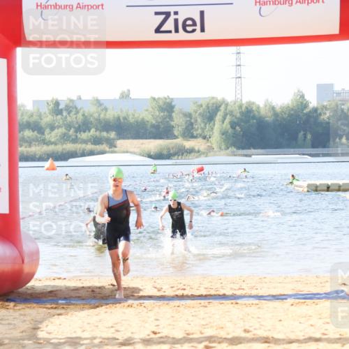 01.09.2024 - 17. Tribühne Triathlon Luisa Fischer http://msf.ph/oto/6921997 01.09.2024 09:29:03 Schwimmen 57, 94, 111, 134 meine-sportfotos.de