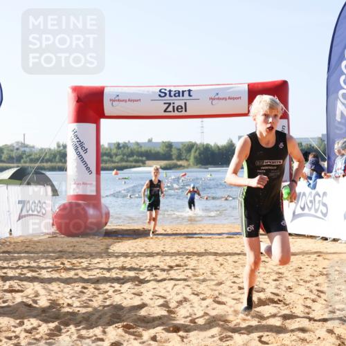01.09.2024 - 17. Tribühne Triathlon Luisa Fischer http://msf.ph/oto/6922038 01.09.2024 09:29:09 Schwimmen 94, 111, 134, 135 meine-sportfotos.de