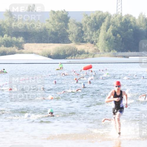 01.09.2024 - 17. Tribühne Triathlon Luisa Fischer http://msf.ph/oto/6922078 01.09.2024 09:29:20 Schwimmen 114, 135 meine-sportfotos.de