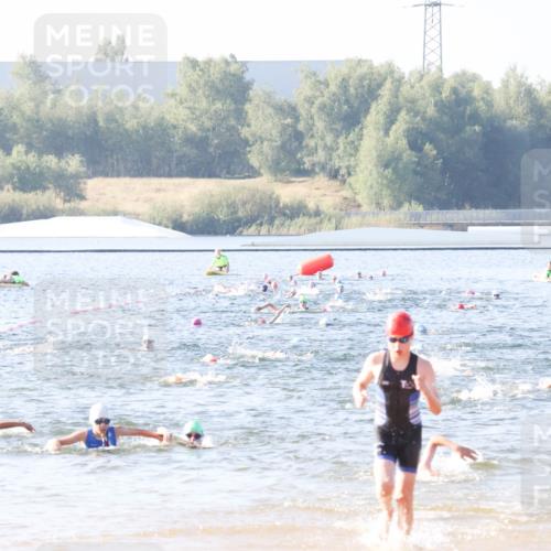 01.09.2024 - 17. Tribühne Triathlon Luisa Fischer http://msf.ph/oto/6922083 01.09.2024 09:29:21 Schwimmen 89, 114, 135 meine-sportfotos.de