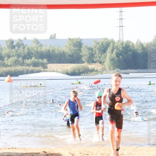 01.09.2024 - 17. Tribühne Triathlon Luisa Fischer http://msf.ph/oto/6922130 01.09.2024 09:29:29 Schwimmen 71, 89, 114, 119, 131 meine-sportfotos.de
