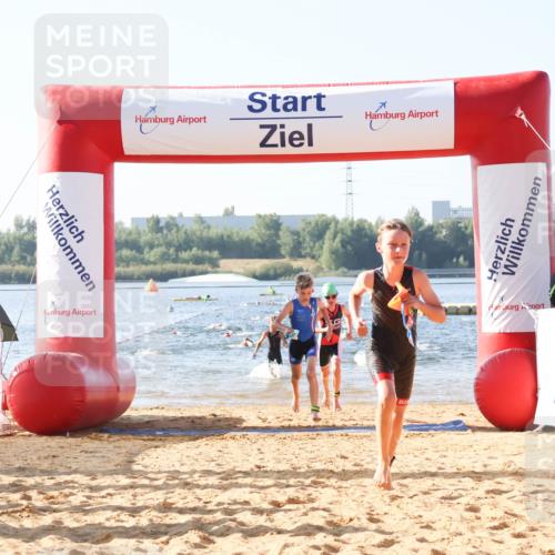 01.09.2024 - 17. Tribühne Triathlon Luisa Fischer http://msf.ph/oto/6922138 01.09.2024 09:29:31 Schwimmen 71, 89, 114, 119, 131, 132 meine-sportfotos.de