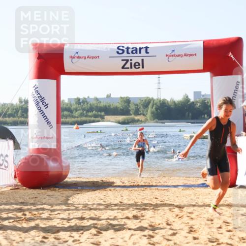 01.09.2024 - 17. Tribühne Triathlon Luisa Fischer http://msf.ph/oto/6922168 01.09.2024 09:29:37 Schwimmen 67, 71, 89, 119, 131, 132 meine-sportfotos.de