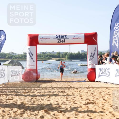 01.09.2024 - 17. Tribühne Triathlon Luisa Fischer http://msf.ph/oto/6922173 01.09.2024 09:29:38 Schwimmen 67, 71, 89, 119, 131, 132 meine-sportfotos.de