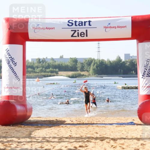 01.09.2024 - 17. Tribühne Triathlon Luisa Fischer http://msf.ph/oto/6922202 01.09.2024 09:29:42 Schwimmen 67, 119, 130, 131, 132, 133 meine-sportfotos.de