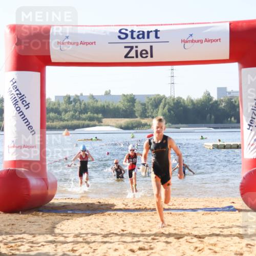 01.09.2024 - 17. Tribühne Triathlon Luisa Fischer http://msf.ph/oto/6922221 01.09.2024 09:29:45 Schwimmen 67, 90, 106, 119, 130, 132, 133 meine-sportfotos.de