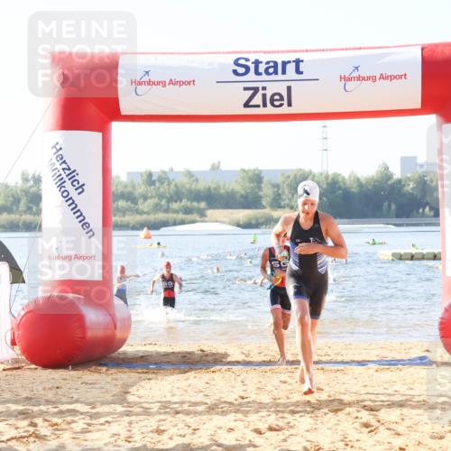 01.09.2024 - 17. Tribühne Triathlon Luisa Fischer http://msf.ph/oto/6922302 01.09.2024 09:29:58 Schwimmen 62, 66, 84, 90, 106, 110, 125, 133 meine-sportfotos.de