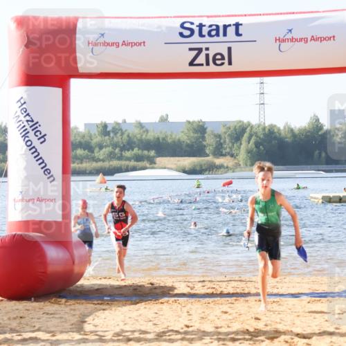 01.09.2024 - 17. Tribühne Triathlon Luisa Fischer http://msf.ph/oto/6922315 01.09.2024 09:30:01 Schwimmen 62, 66, 79, 84, 90, 106, 110, 125 meine-sportfotos.de