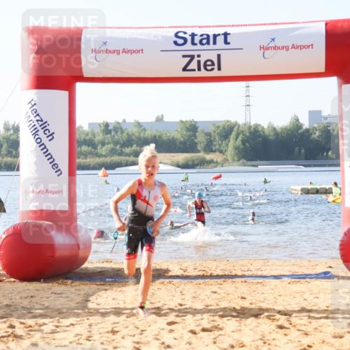 01.09.2024 - 17. Tribühne Triathlon Luisa Fischer http://msf.ph/oto/6922345 01.09.2024 09:30:10 Schwimmen 62, 65, 68, 79, 84, 103, 125 meine-sportfotos.de
