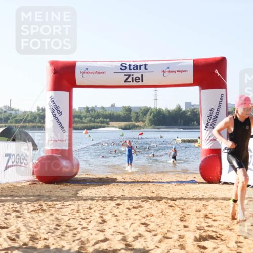 01.09.2024 - 17. Tribühne Triathlon Luisa Fischer http://msf.ph/oto/6922369 01.09.2024 09:30:18 Schwimmen 65, 68, 79, 96, 103, 112 meine-sportfotos.de