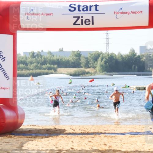 01.09.2024 - 17. Tribühne Triathlon Luisa Fischer http://msf.ph/oto/6922397 01.09.2024 09:30:26 Schwimmen 63, 68, 96, 103, 112, 127 meine-sportfotos.de