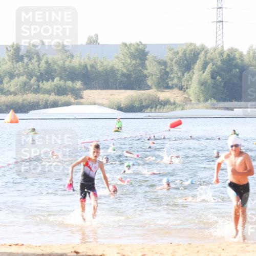 01.09.2024 - 17. Tribühne Triathlon Luisa Fischer http://msf.ph/oto/6922400 01.09.2024 09:30:27 Schwimmen 63, 96, 112, 127 meine-sportfotos.de