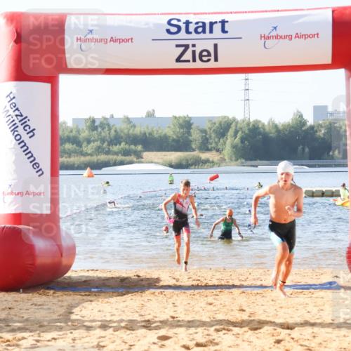 01.09.2024 - 17. Tribühne Triathlon Luisa Fischer http://msf.ph/oto/6922409 01.09.2024 09:30:30 Schwimmen 63, 96, 112, 124, 127 meine-sportfotos.de