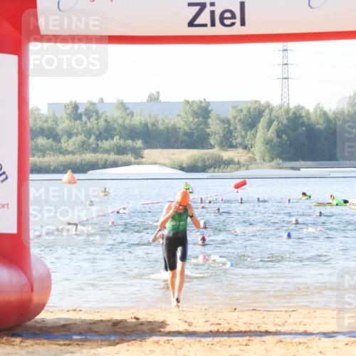 01.09.2024 - 17. Tribühne Triathlon Luisa Fischer http://msf.ph/oto/6922424 01.09.2024 09:30:35 Schwimmen 63, 85, 96, 124, 127 meine-sportfotos.de
