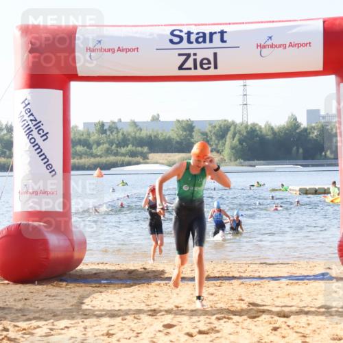 01.09.2024 - 17. Tribühne Triathlon Luisa Fischer http://msf.ph/oto/6922430 01.09.2024 09:30:38 Schwimmen 63, 83, 85, 99, 124, 127 meine-sportfotos.de