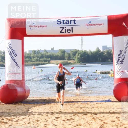 01.09.2024 - 17. Tribühne Triathlon Luisa Fischer http://msf.ph/oto/6922439 01.09.2024 09:30:41 Schwimmen 63, 83, 85, 99, 100, 124 meine-sportfotos.de