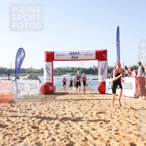 01.09.2024 - 17. Tribühne Triathlon Luisa Fischer http://msf.ph/oto/6922518 01.09.2024 09:31:06 Schwimmen 58, 70, 75, 78, 81, 86, 92, 104, 113, 128, 129, 136 meine-sportfotos.de