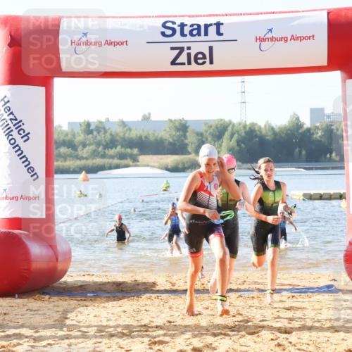 01.09.2024 - 17. Tribühne Triathlon Luisa Fischer http://msf.ph/oto/6922528 01.09.2024 09:31:08 Schwimmen 58, 70, 75, 77, 78, 81, 86, 92, 104, 113, 128, 129, 136 meine-sportfotos.de