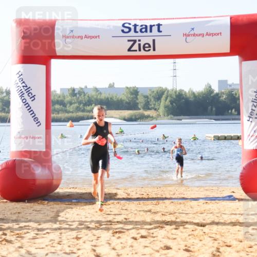 01.09.2024 - 17. Tribühne Triathlon Luisa Fischer http://msf.ph/oto/6922566 01.09.2024 09:31:17 Schwimmen 58, 75, 77, 78, 87, 97, 104, 128, 129 meine-sportfotos.de