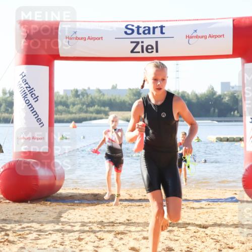 01.09.2024 - 17. Tribühne Triathlon Luisa Fischer http://msf.ph/oto/6922575 01.09.2024 09:31:18 Schwimmen 58, 75, 77, 78, 87, 97, 104, 128, 129 meine-sportfotos.de