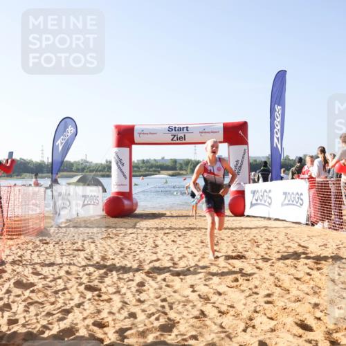 01.09.2024 - 17. Tribühne Triathlon Luisa Fischer http://msf.ph/oto/6922584 01.09.2024 09:31:20 Schwimmen 58, 77, 87, 97, 129 meine-sportfotos.de