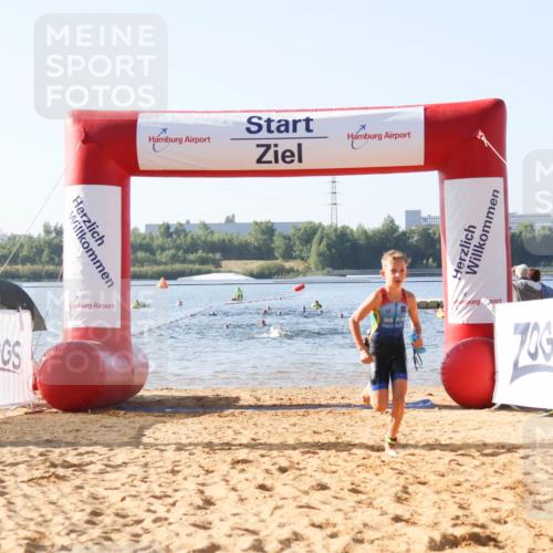 01.09.2024 - 17. Tribühne Triathlon Luisa Fischer http://msf.ph/oto/6922588 01.09.2024 09:31:22 Schwimmen 58, 77, 87, 97, 129 meine-sportfotos.de
