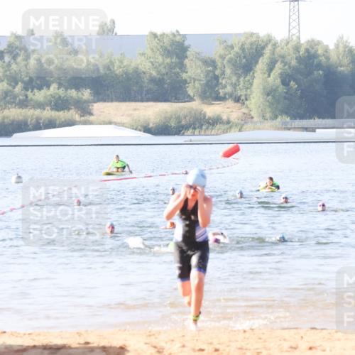 01.09.2024 - 17. Tribühne Triathlon Luisa Fischer http://msf.ph/oto/6922605 01.09.2024 09:31:29 Schwimmen 87, 122 meine-sportfotos.de