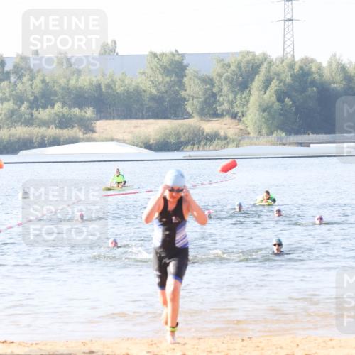 01.09.2024 - 17. Tribühne Triathlon Luisa Fischer http://msf.ph/oto/6922608 01.09.2024 09:31:30 Schwimmen 87, 122 meine-sportfotos.de