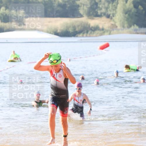 01.09.2024 - 17. Tribühne Triathlon Luisa Fischer http://msf.ph/oto/6922645 01.09.2024 09:31:43 Schwimmen 91, 116, 121 meine-sportfotos.de