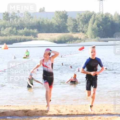 01.09.2024 - 17. Tribühne Triathlon Luisa Fischer http://msf.ph/oto/6922675 01.09.2024 09:31:49 Schwimmen 91, 102, 116, 121 meine-sportfotos.de