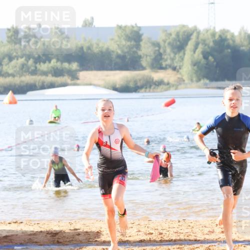 01.09.2024 - 17. Tribühne Triathlon Luisa Fischer http://msf.ph/oto/6922682 01.09.2024 09:31:49 Schwimmen 91, 102, 116, 121 meine-sportfotos.de