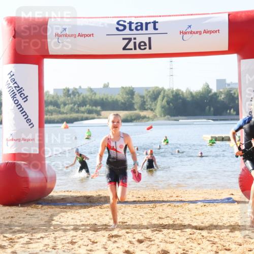 01.09.2024 - 17. Tribühne Triathlon Luisa Fischer http://msf.ph/oto/6922689 01.09.2024 09:31:50 Schwimmen 91, 102, 116, 121 meine-sportfotos.de