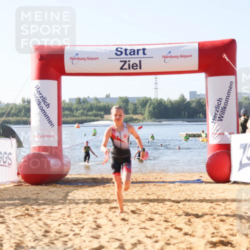 01.09.2024 - 17. Tribühne Triathlon Luisa Fischer http://msf.ph/oto/6922694 01.09.2024 09:31:51 Schwimmen 91, 102, 116, 121, 123 meine-sportfotos.de