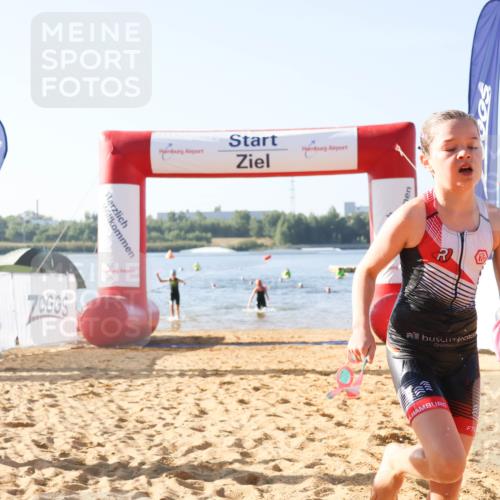 01.09.2024 - 17. Tribühne Triathlon Luisa Fischer http://msf.ph/oto/6922704 01.09.2024 09:31:53 Schwimmen 91, 102, 116, 121, 123 meine-sportfotos.de