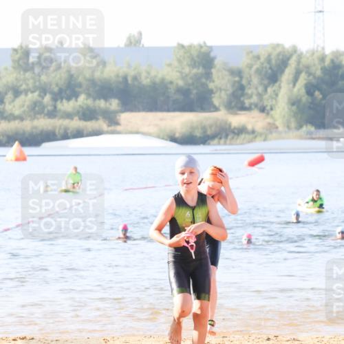 01.09.2024 - 17. Tribühne Triathlon Luisa Fischer http://msf.ph/oto/6922713 01.09.2024 09:31:57 Schwimmen 102, 116, 121, 123 meine-sportfotos.de