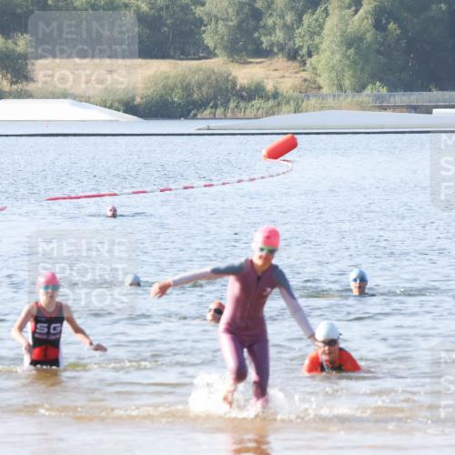 01.09.2024 - 17. Tribühne Triathlon Luisa Fischer http://msf.ph/oto/6922798 01.09.2024 09:32:21 Schwimmen 59, 95, 126 meine-sportfotos.de