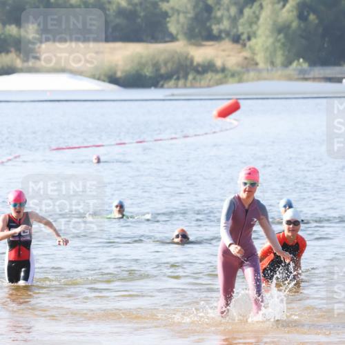 01.09.2024 - 17. Tribühne Triathlon Luisa Fischer http://msf.ph/oto/6922802 01.09.2024 09:32:22 Schwimmen 59, 74, 95, 126 meine-sportfotos.de