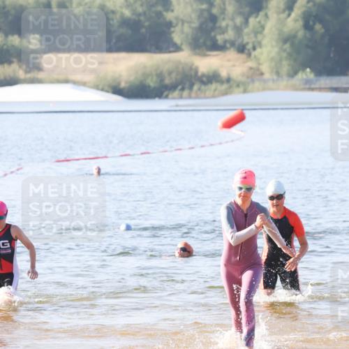01.09.2024 - 17. Tribühne Triathlon Luisa Fischer http://msf.ph/oto/6922803 01.09.2024 09:32:23 Schwimmen 59, 74, 95, 126 meine-sportfotos.de