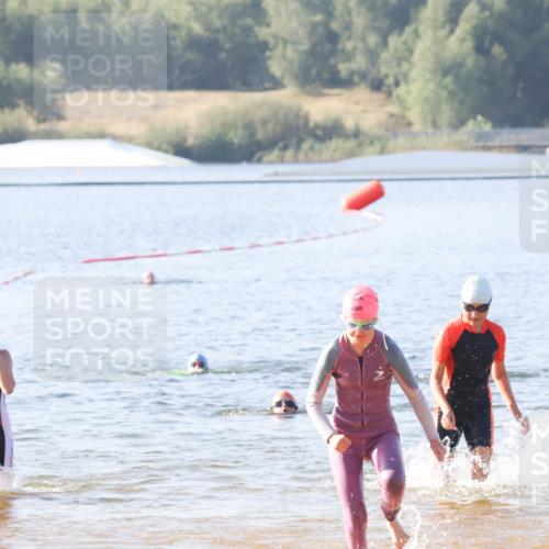 01.09.2024 - 17. Tribühne Triathlon Luisa Fischer http://msf.ph/oto/6922808 01.09.2024 09:32:23 Schwimmen 59, 74, 95, 126 meine-sportfotos.de