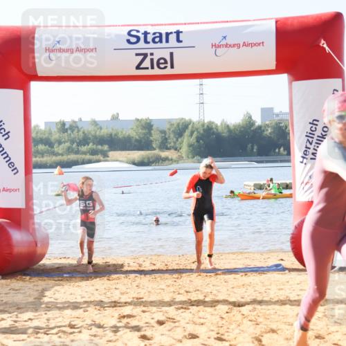 01.09.2024 - 17. Tribühne Triathlon Luisa Fischer http://msf.ph/oto/6922832 01.09.2024 09:32:29 Schwimmen 59, 74, 126 meine-sportfotos.de