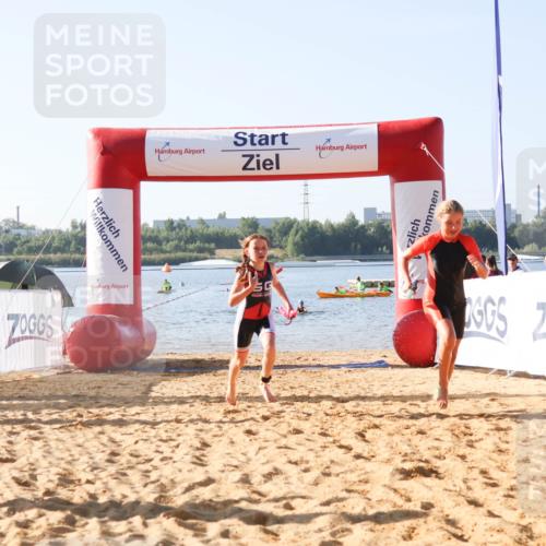 01.09.2024 - 17. Tribühne Triathlon Luisa Fischer http://msf.ph/oto/6922843 01.09.2024 09:32:31 Schwimmen 59, 74, 126 meine-sportfotos.de