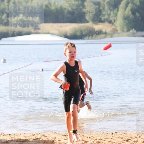 01.09.2024 - 17. Tribühne Triathlon Luisa Fischer http://msf.ph/oto/6922883 01.09.2024 09:32:43 Schwimmen 69, 80 meine-sportfotos.de