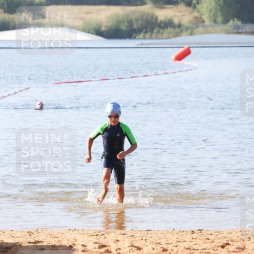 01.09.2024 - 17. Tribühne Triathlon Luisa Fischer http://msf.ph/oto/6922942 01.09.2024 09:32:53 Schwimmen 69, 80, 120 meine-sportfotos.de