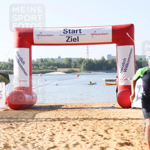 01.09.2024 - 17. Tribühne Triathlon Luisa Fischer http://msf.ph/oto/6922989 01.09.2024 09:33:02 Schwimmen 120 meine-sportfotos.de